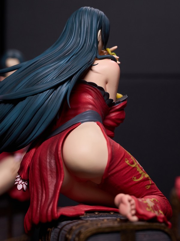 YaoMengMeng Studio One Piece Boa Hancock Hot Sexy 1/6 Statue